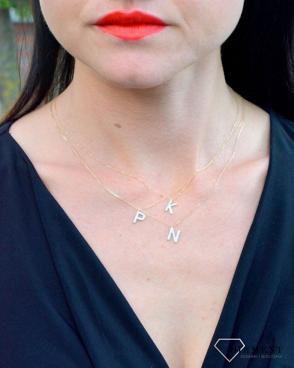 Złoty naszyjnik DIAMENT celebrytka 585 z literka P, diamenty N09119 Y C.  Złoty naszyjnik celebrytka z modną zawieszką w kształcie litery P 09119N001-G1Q1.jpg